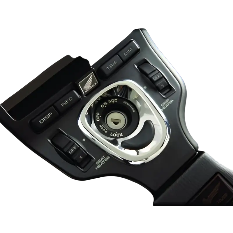 GL1800 Chrome Key Accent With Rubber 06-10 1212-