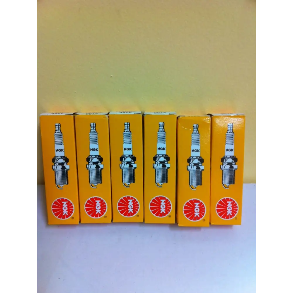 SET OF 6 NGK PLUGS TO SUIT GL 1800