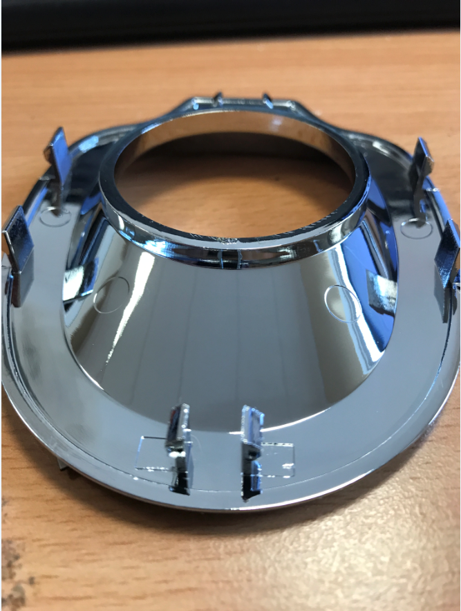 Boostez votre moto avec l’Accent de Clé Chromé GL1800 – Une Touche de Luxe