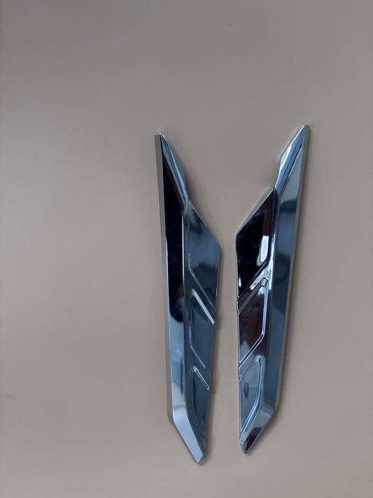 2018+ Honda Goldwing Chrome Mirror Accents
