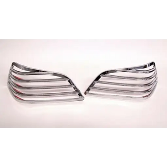 compare product TRUNK LIGHT CHROME ACCENTS